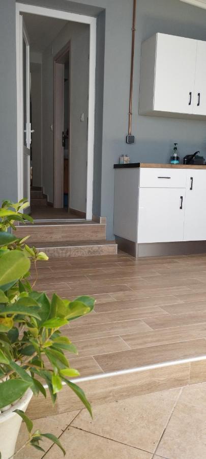 Spartines Home Votsi  Bagian luar foto