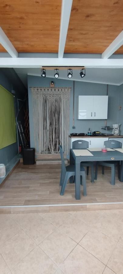 Spartines Home Votsi  Bagian luar foto